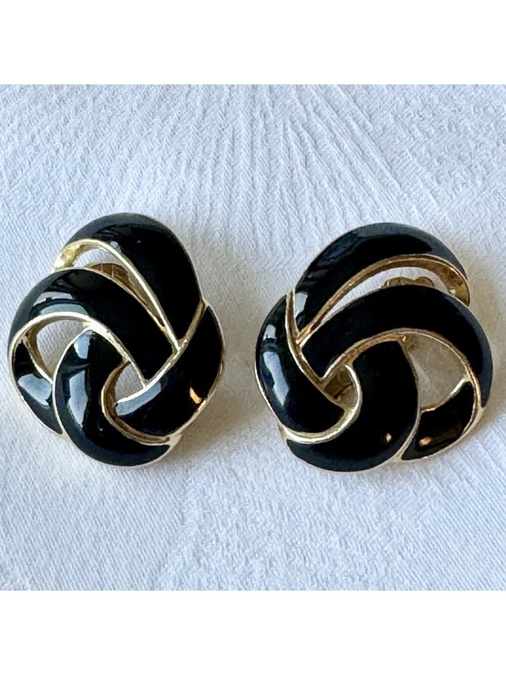 Vintage Trifari Earrings Black Enamel Gold Twist Knot Clip-On Signed Very Nice!
